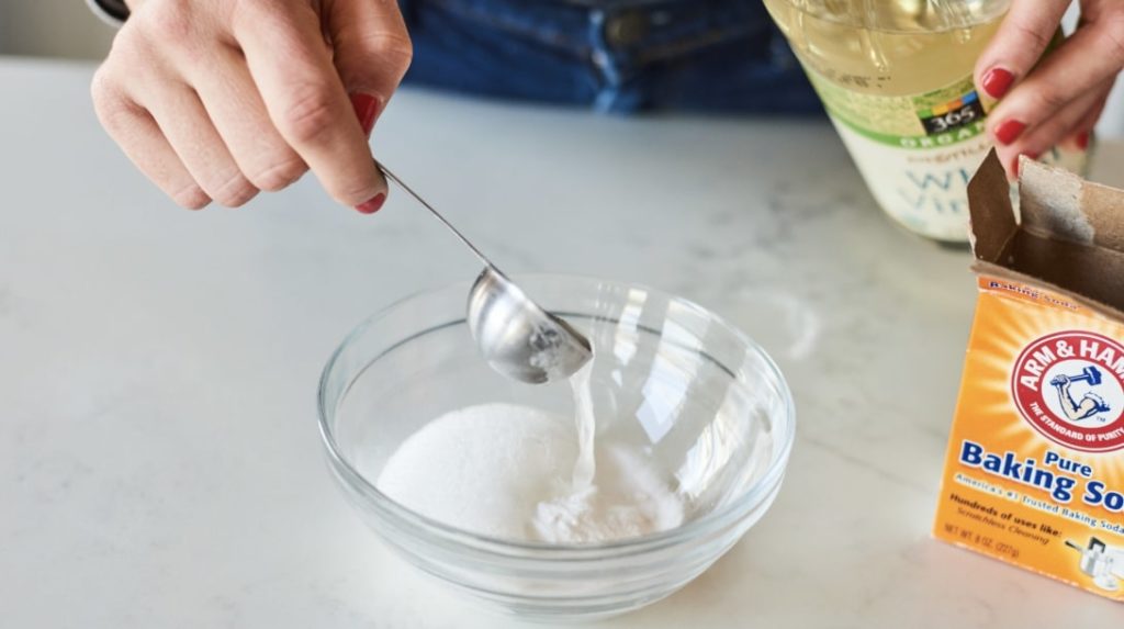 Baking Soda & Vinegar