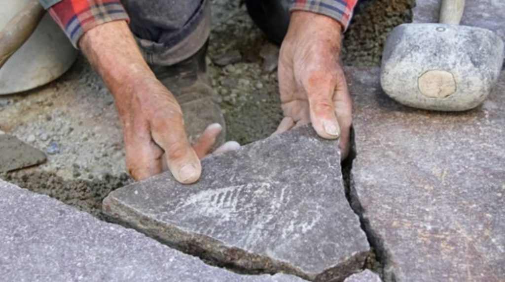 Factors That Affect Flagstone Prices