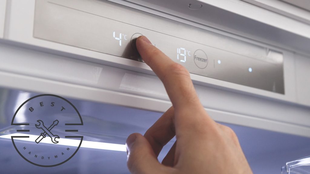 The thermostat setting is incorrect