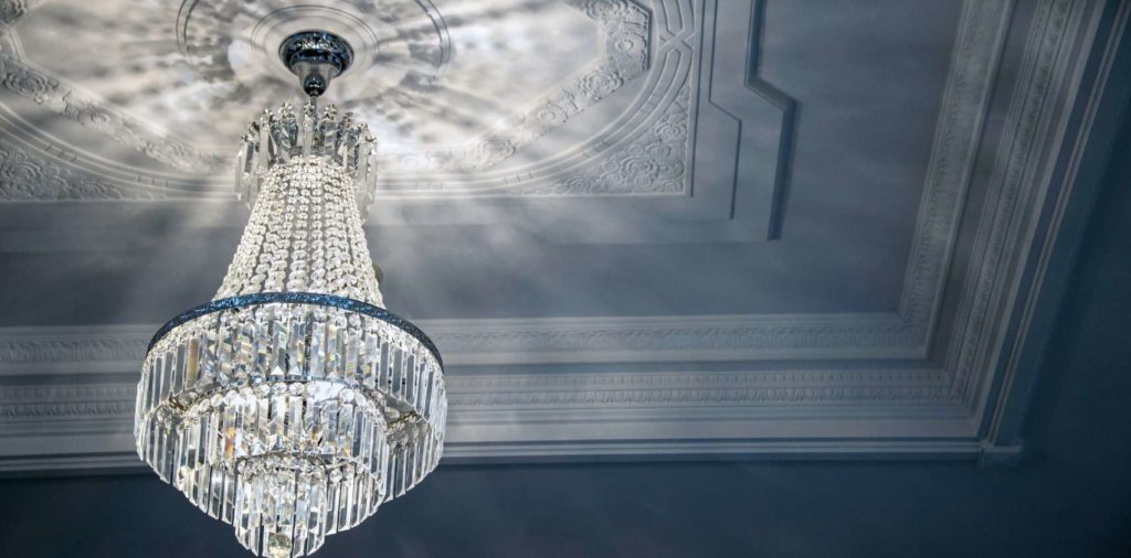 What factors affect chandelier installation rates