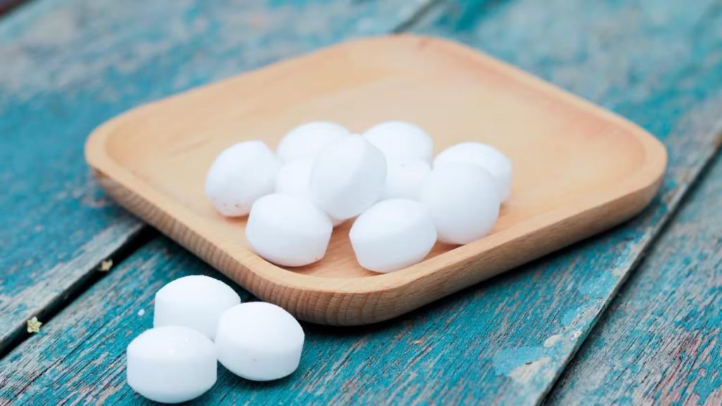 What are mothballs